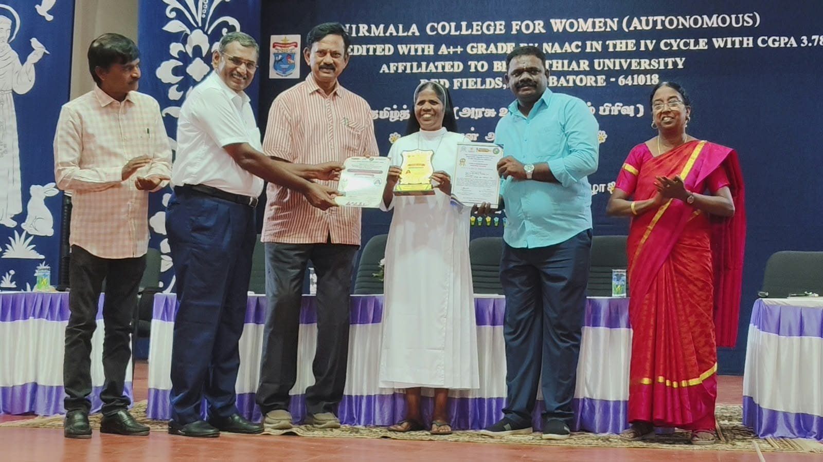 நிர்மலா மகளிர் கல்லூரியின் முதல்வருக்கு கோல்டன் குளோபல் விருது